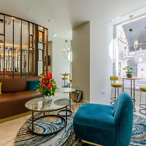 Hotell The 7 Hotel, Suites, &
